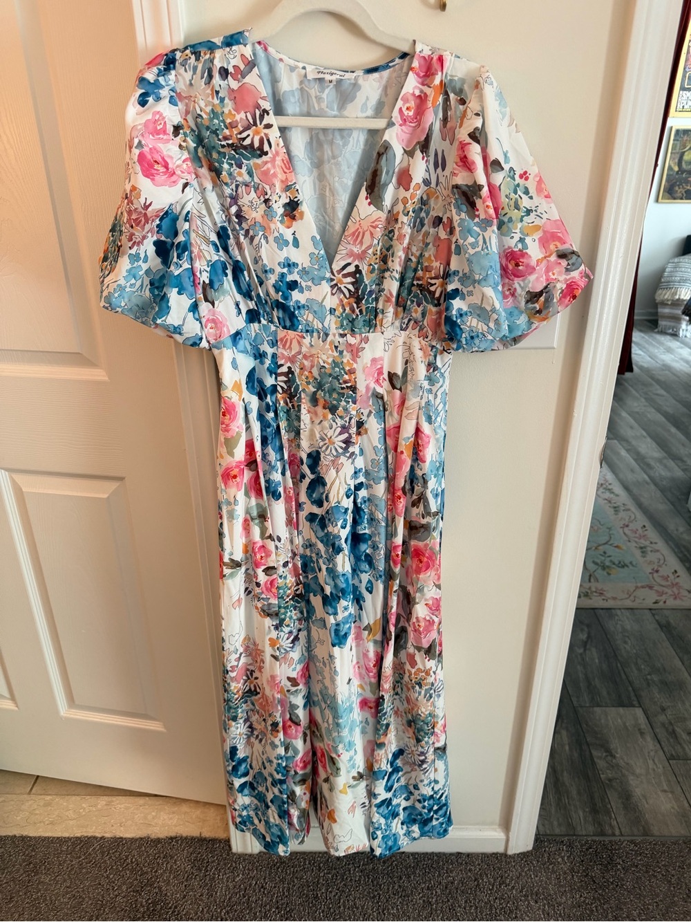 Watercolor floral puff sleeve midi dress